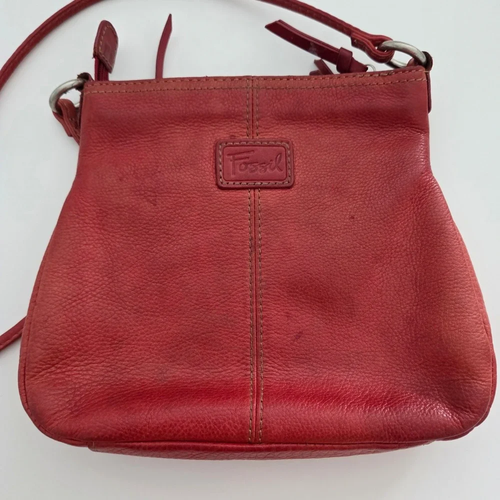 Vintage Fossil Crossbody Bag Red Pebbled Leather Boho Drawstring Small Womens OS
